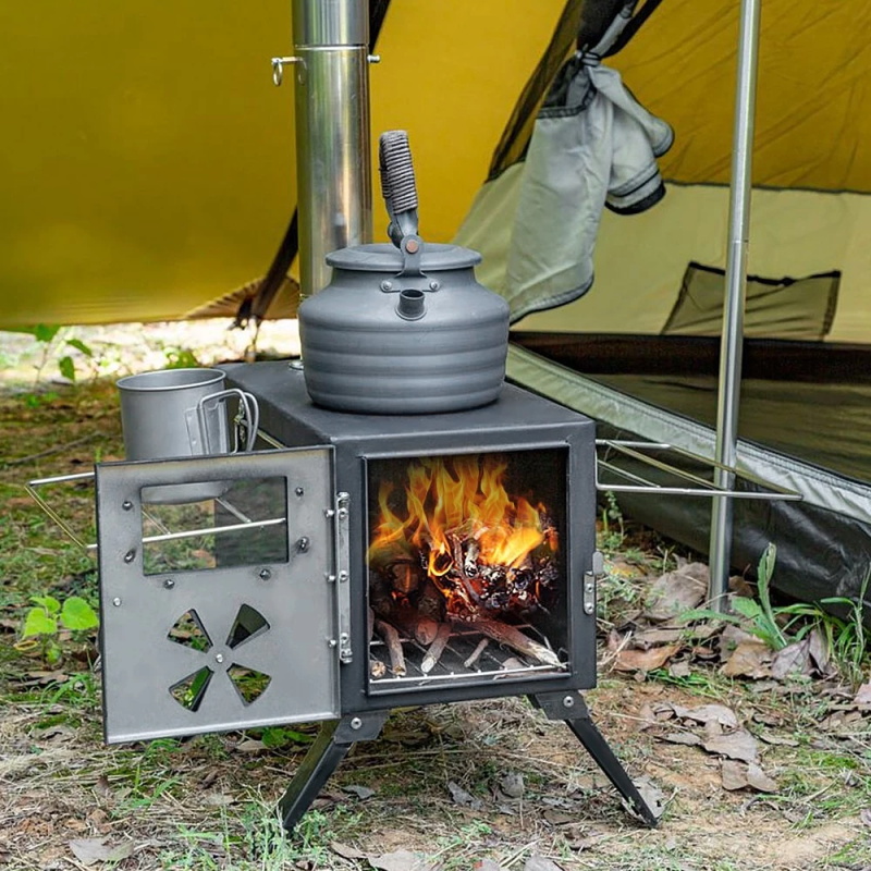 Multifunktionaler Holzofen im Freien